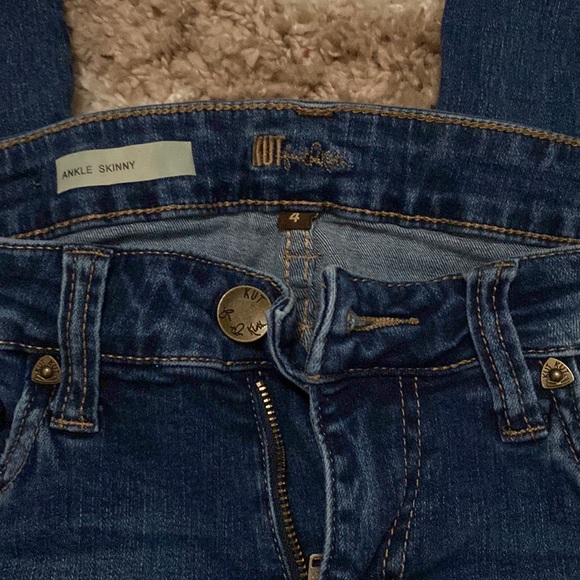 Kut from the Kloth embroidered jeans - Picture 2 of 7